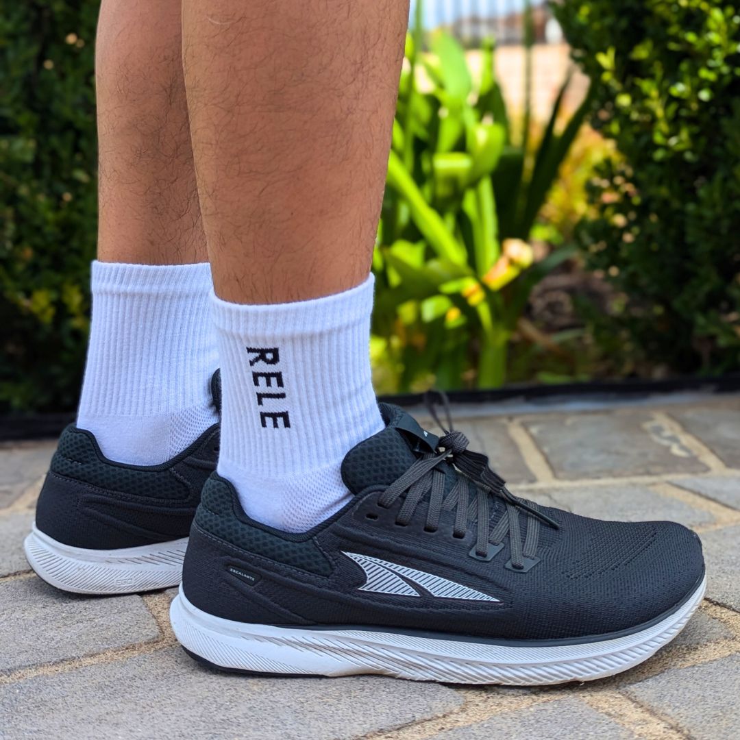 Lightweight Mid Crew Toe Socks WHITE – relefootwear